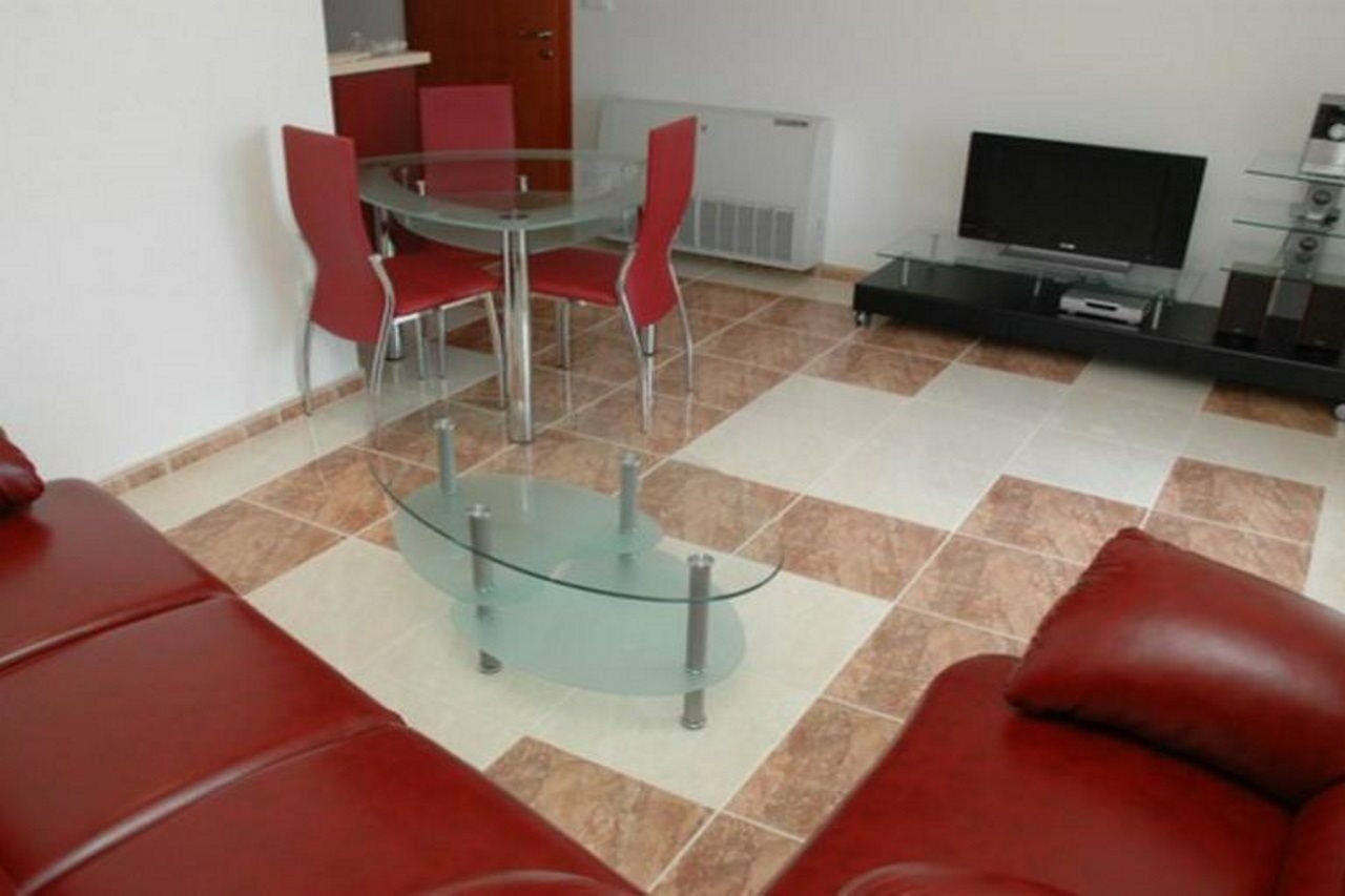 Apartments Rajcevic มาคาร์สกา ภายนอก รูปภาพ